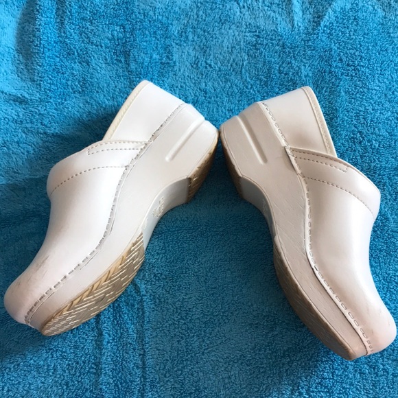 Dansko Nursing Clogs - Picture 5 of 7